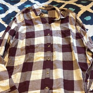 Abercrombie & Fitch Women’s Maroon and Cream Plaid Button-Up Shirt